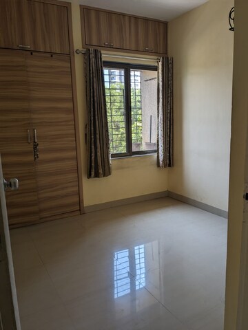 Room in 2 BHK Apartment at Vartak Nagar – for Sale