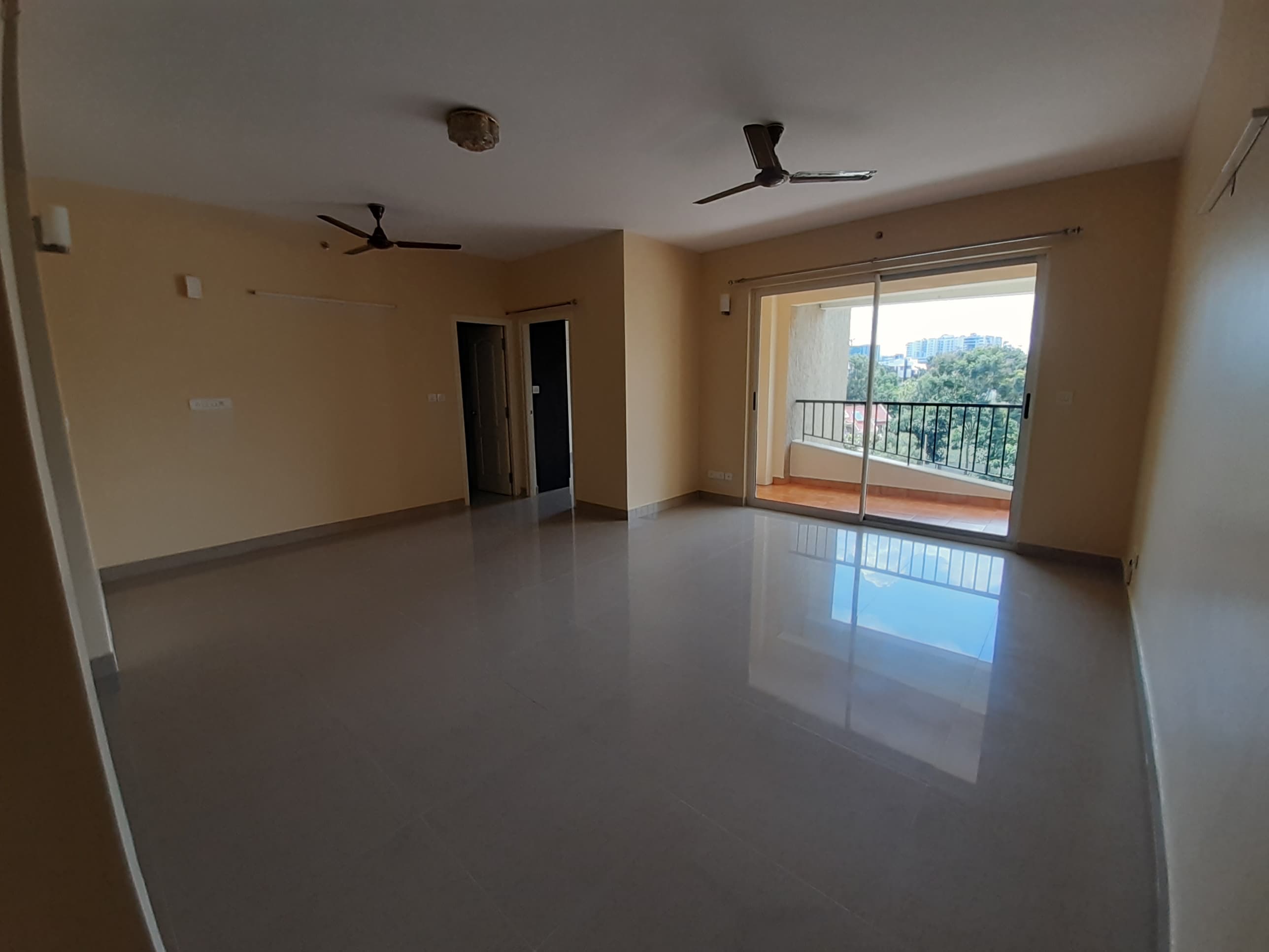 2 BHK + Extra Room 1255 Sq.Ft. Apartment in Raja Aristos