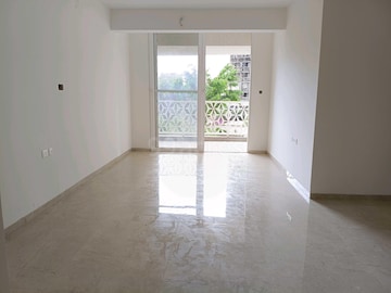 Room in 3 BHK Apartment at Kundan The Peak, Nibm Road – for Sale