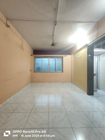 Room in 1 BHK Apartment at Pramila CHS Kalwa, Kalwa – for Rent