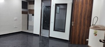 Building Lobby in 2 BHK Independent House at RWA Apartments Sector 26, Sector 26 – for Rent