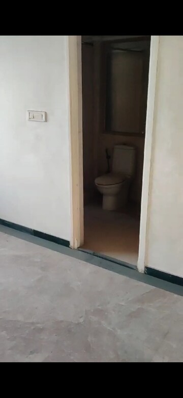 Room in 3 BHK Apartment at Hiranandani Gardens, Powai – for Sale