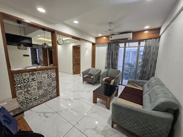 3 BHK Apartment For Rent in Sindhu Bhavan Road