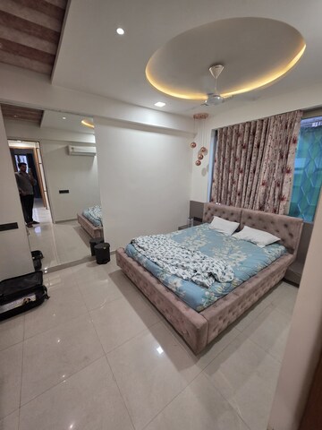 Bedroom in 3 BHK Apartment at Sindhu Bhavan Road – for Rent