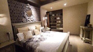 Bedroom in 5 BHK Apartment at Nahar Lilium Lantana, Chandivali – for Sale