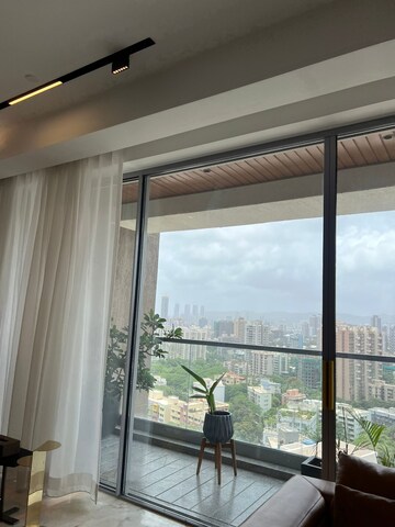 Furnished Amenities in 6 BHK Apartment at Bhoomi Celestia, Malad West – for Sale