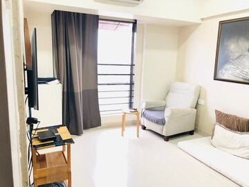 Living Room in 3 BHK Apartment at Tardeo – for Sale