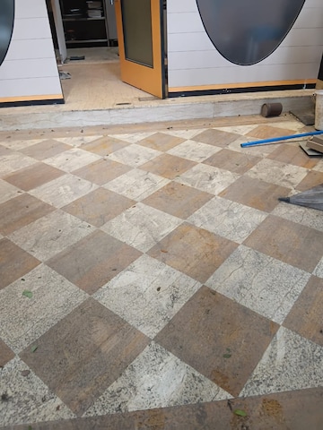 Balcony in  Shop at Vile Parle East – for Sale