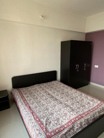 Bedroom in 2 BHK Apartment at Karan Goldcoast, Bavdhan – for Rent