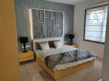 2 BHK Apartment For Rent in Prestige Lakeside Habitat, Varthur