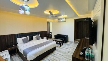 Bedroom in  Pg at Karol Bagh – for Rent