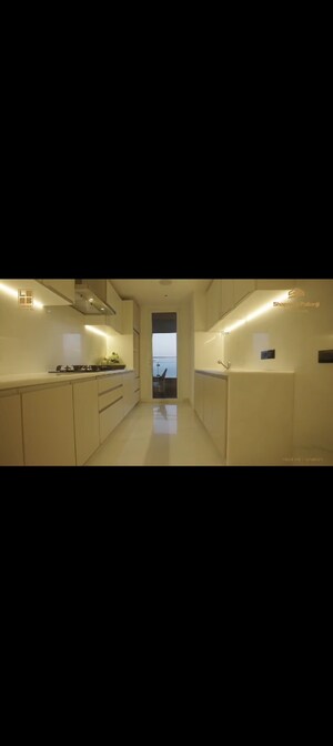 Room in 3 BHK Apartment at DLF The Westpark, Andheri West – for Sale