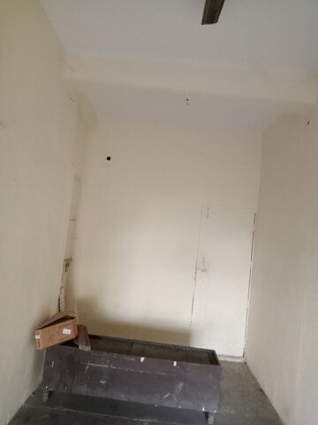 Furnished Amenities in 1 BHK Builder Floor at Neb Sarai – for Rent
