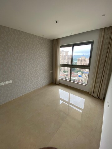 Room in 1 BHK Apartment at Hiranandani Highland, Powai – for Rent