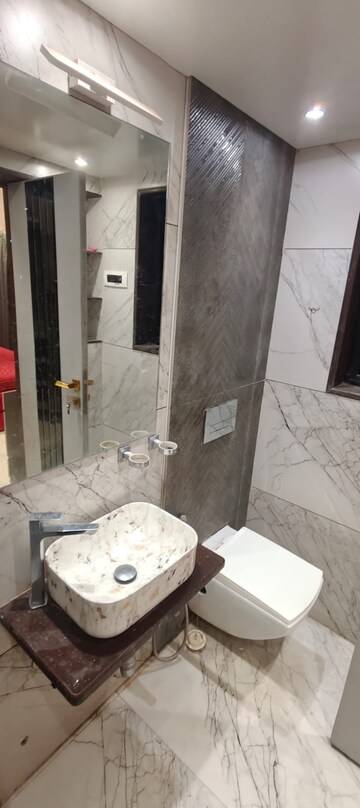 Bathroom in 1 BHK Apartment at Hiranandani Highland, Powai – for Rent