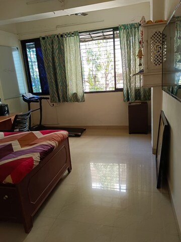 Bedroom in 2 BHK Apartment at Santacruz West – for Rent