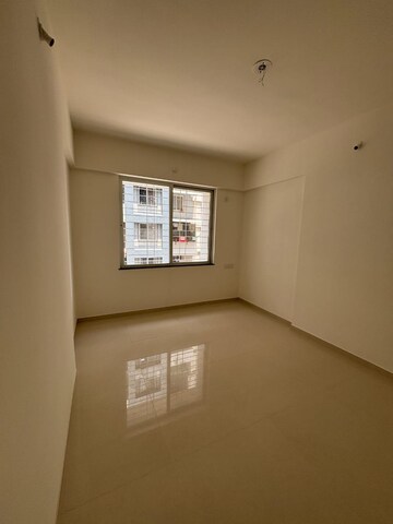 Room in 2 BHK Apartment at Lunkad RKL Anand, Tathawade – for Rent