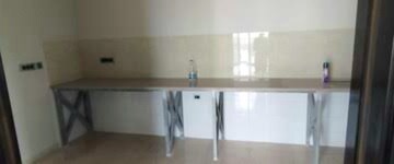 Bathroom in 4 BHK Apartment at Oberoi Enigma, Mulund West – for Sale