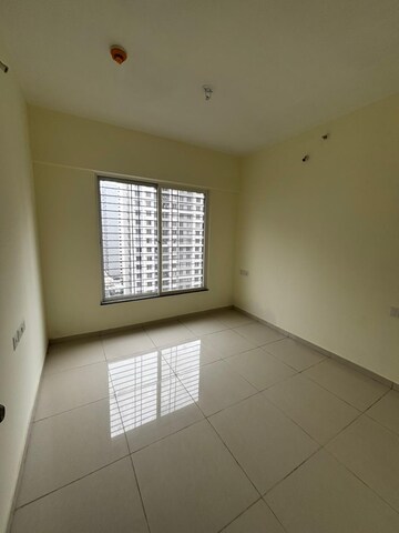 Room in 2 BHK Apartment at Kolte Patil Life Republic R 10, Hinjewadi – for Rent