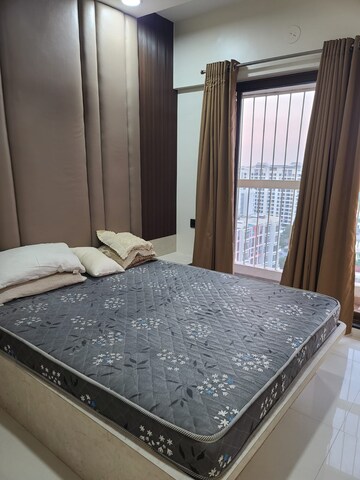 Bedroom in 2 BHK Apartment at Giridhar Oasis, Kharadi – for Rent