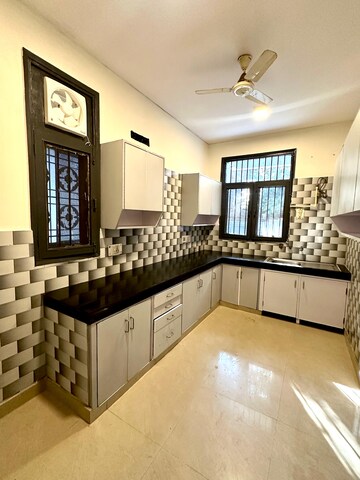 Living Room in 3 BHK Independent House at Shivalik Colony – for Rent