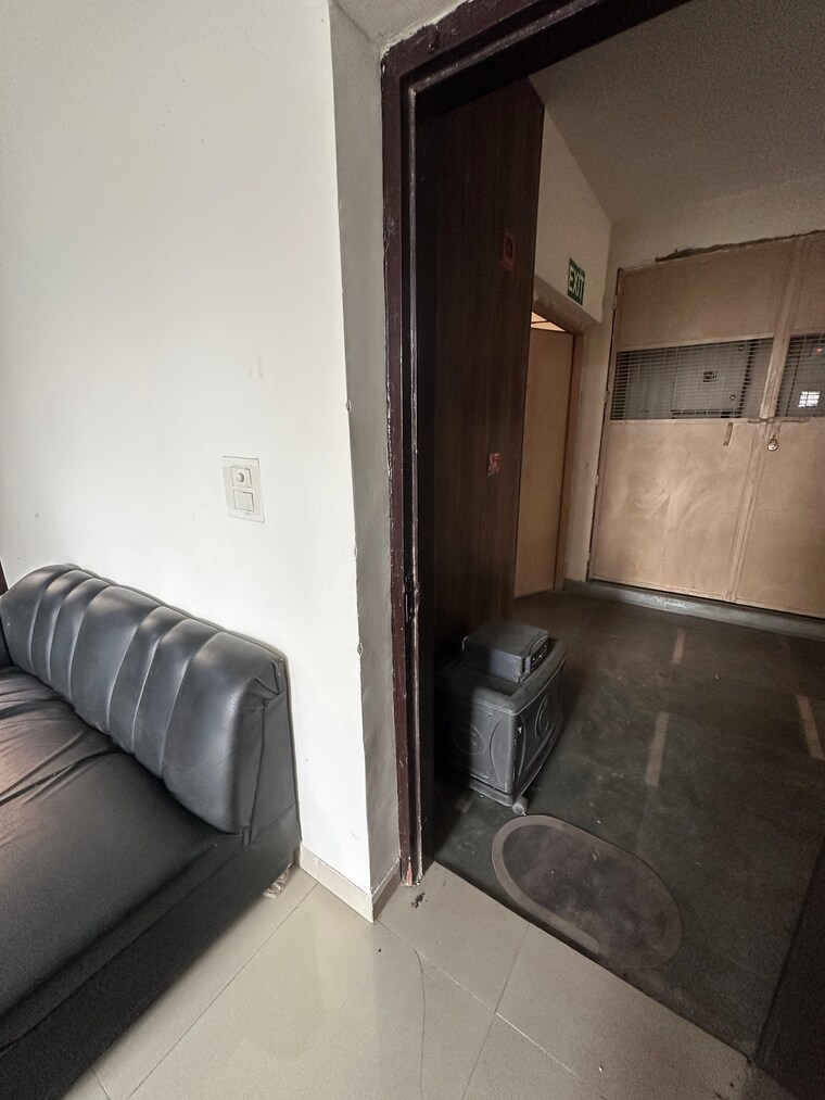 Bathroom, parklands 3 Bedroom 250 Sq.Yd. Builder Floor In Sector 85 Faridabad 8913703