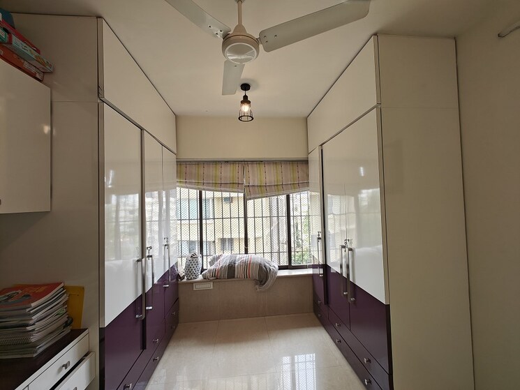 Room, bandra west 3 Bedroom 1200 Sq.Ft. Apartment In Bandra West Mumbai 8913692