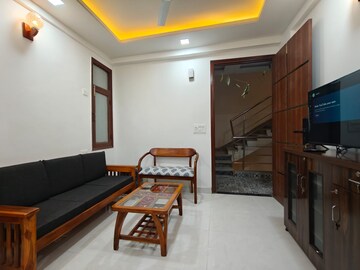 Bedroom in 1 BHK Builder Floor at Chattarpur – for Rent