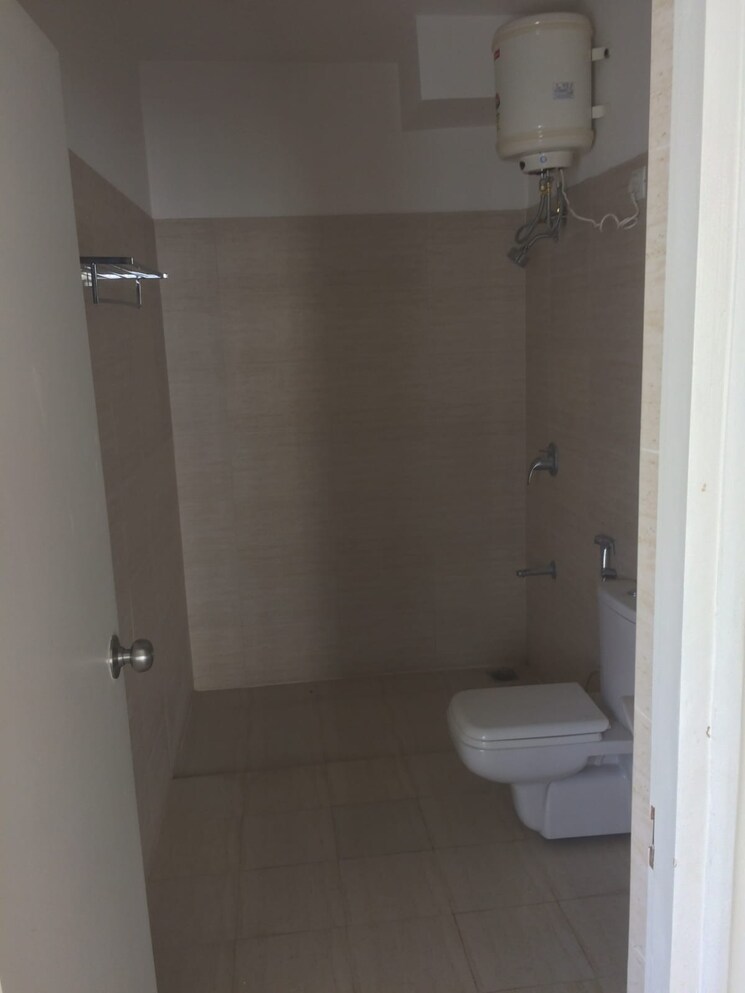 Bathroom, dlf-westend-heights-new-town 3.5 Bedroom 1890 Sq.Ft. Apartment In Akshayanagar Bangalore 8913710