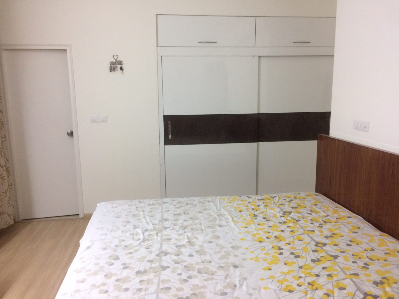 3.5 BHK + Servant Room Apartment For Rent in DLF Westend Heights New Town