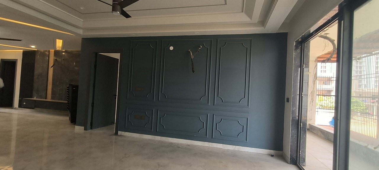 4 BHK + Pooja Room 360 Sq.Yd. Builder Floor in Rps Palms