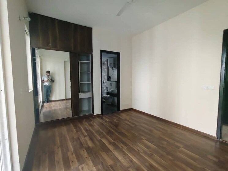 Room, shapoorji-pallonji-joyville-phase-2 4 Bedroom 2162 Sq.Ft. Apartment In Sector 102 Gurgaon 8913718