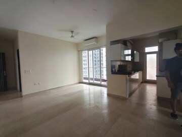 Room in 4 BHK Apartment at Shapoorji Pallonji Joyville Phase 2, Sector 102 – for Rent
