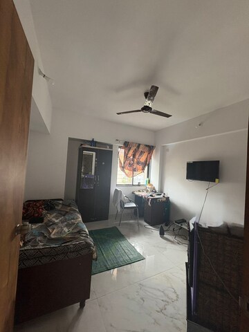 Master Bedroom in 2 BHK Apartment at Satyam Serenity, Wadgaon Sheri – for Rent