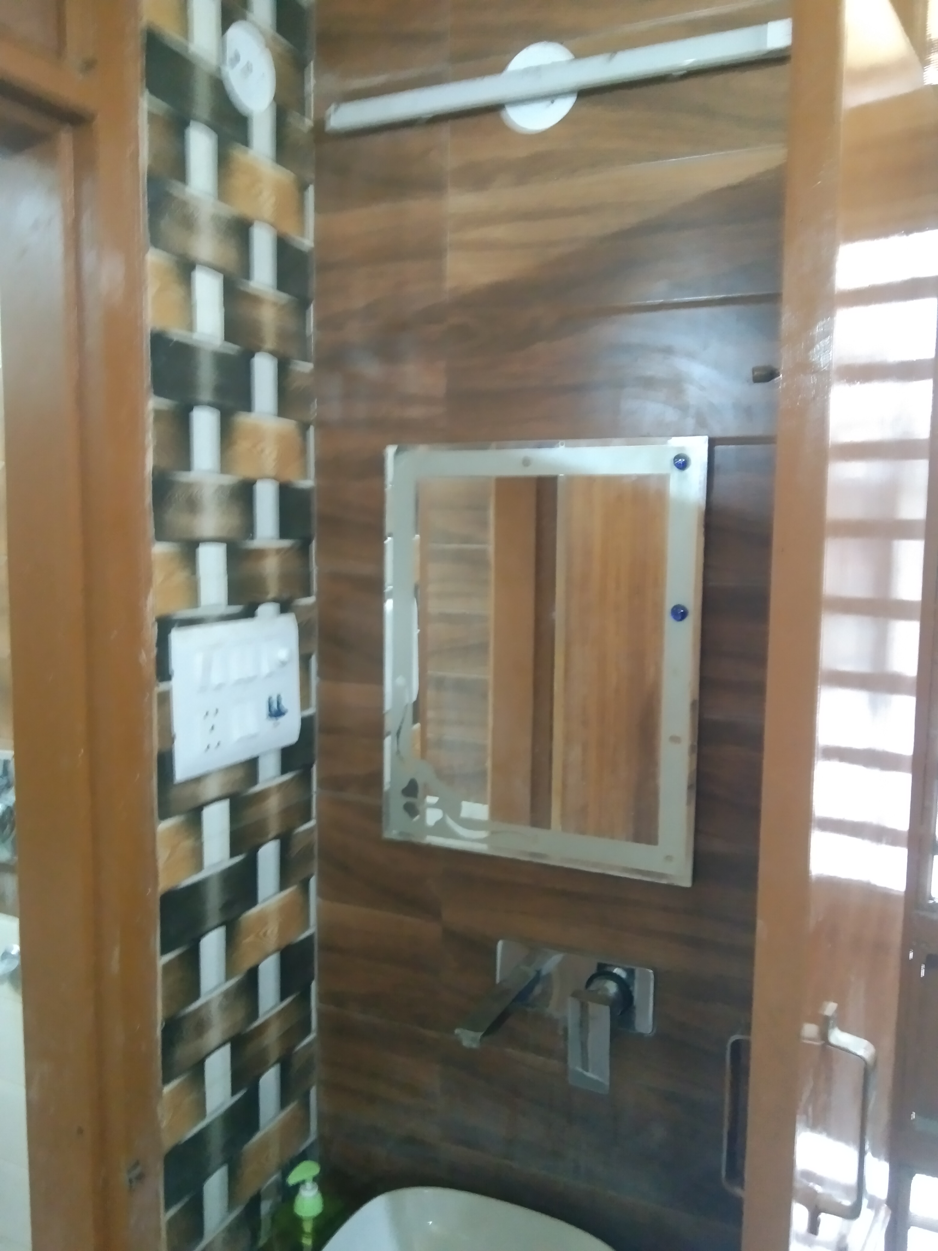 2 BHK Builder Floor For Rent in Moti Nagar