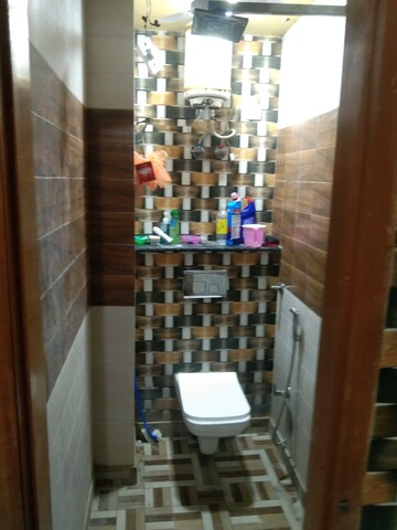 Bathroom in 2 BHK Builder Floor at Moti Nagar – for Rent