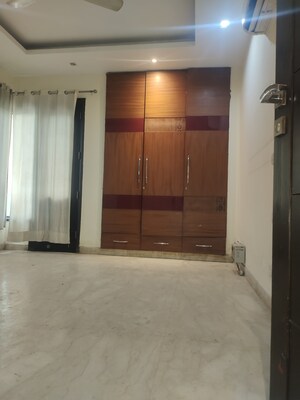 Room in 4 BHK Builder Floor at Greater Kailash ii – for Sale