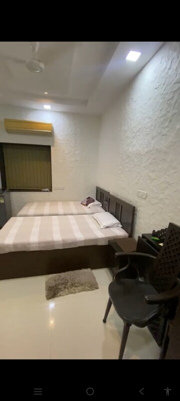  Pg For Rent in Mahim West