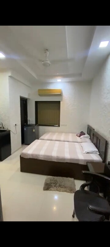 Room in  Pg at Mahim West – for Rent