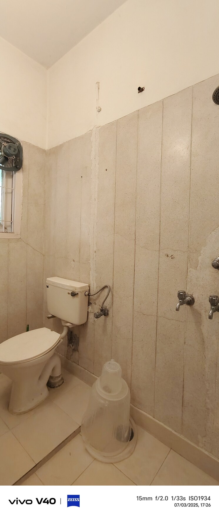 Bathroom, defence colony 1 RK 350 Sq.Ft. Apartment In Defence Colony Delhi 8913860