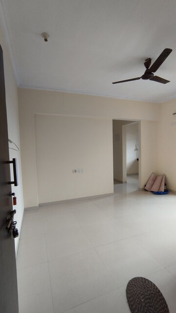 Room in 1 BHK Apartment at Raunak City Phase 2, Kalyan West – for Rent