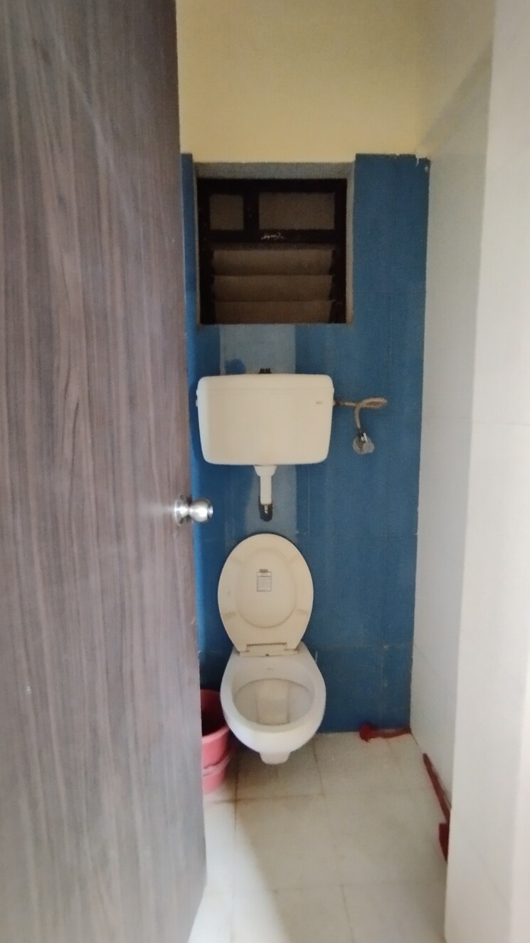 Bathroom, raunak-city-phase-2 1 Bedroom 600 Sq.Ft. Apartment In Kalyan West Thane 8913870