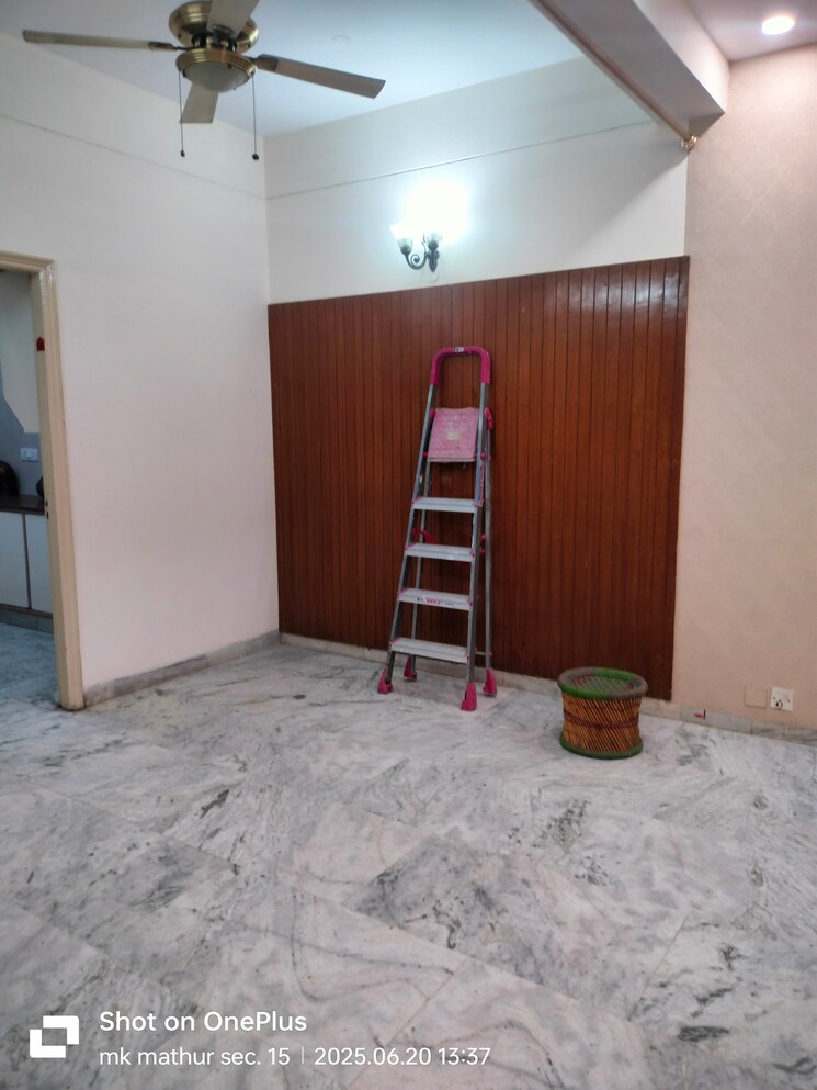 Room, vasant-apartments 2 Bedroom 1300 Sq.Ft. Apartment In Sector 13 Gurgaon 8913887