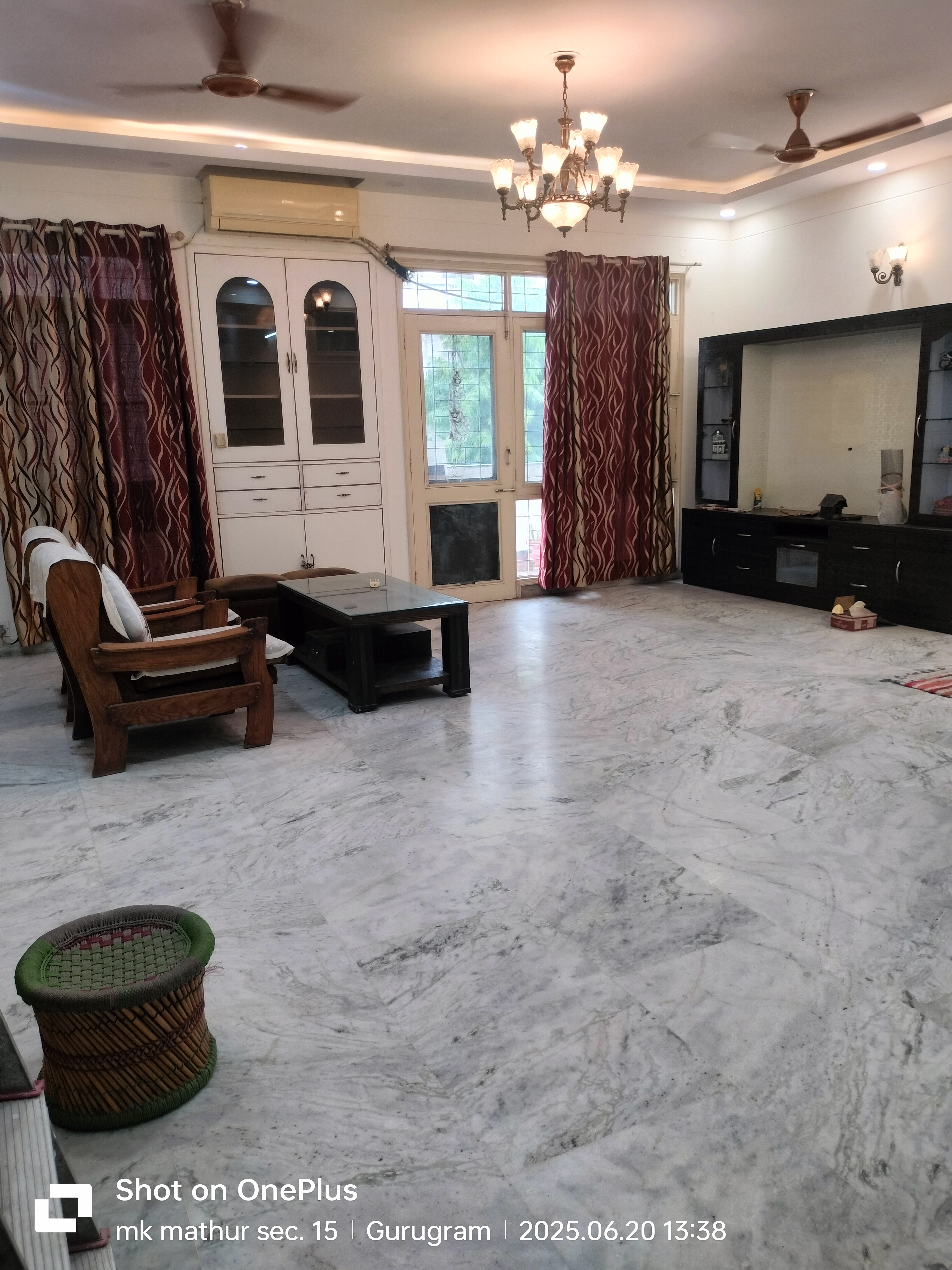 2 BHK 1300 Sq.Ft. Apartment in Vasant Apartments