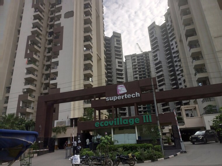 Exterior View, supertech-ecovillage-iii 2.5 Bedroom 930 Sq.Ft. Apartment In Sector 16b Greater Noida Greater Noida 8913882