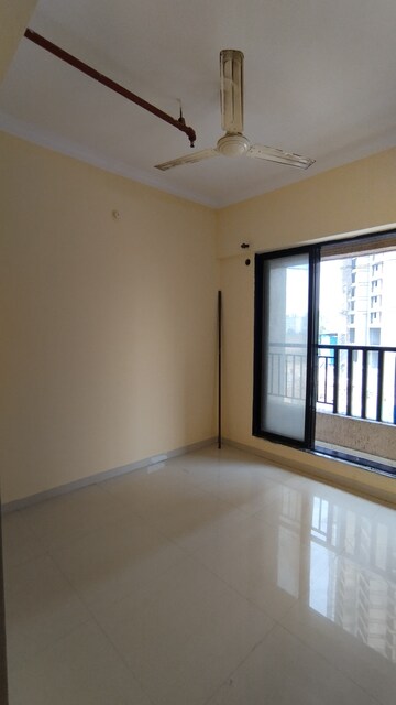 Room in 1 BHK Apartment at Raunak City, Kalyan West – for Rent