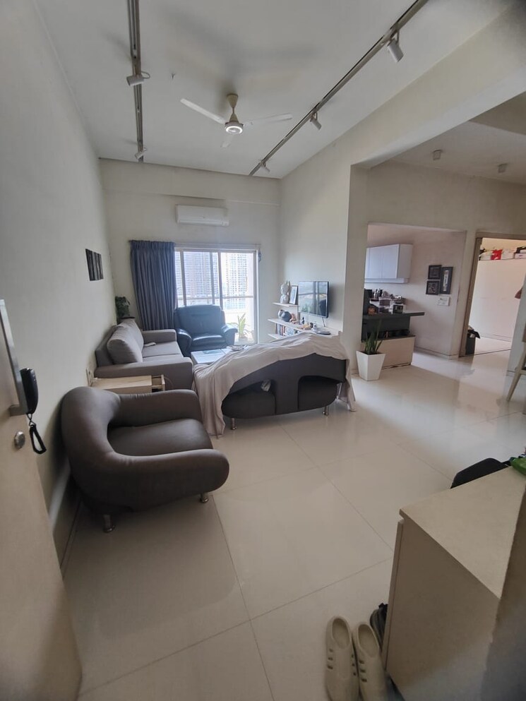 Master Bedroom, dlh-square 3 Bedroom 1300 Sq.Ft. Apartment In Andheri West Mumbai 8913901