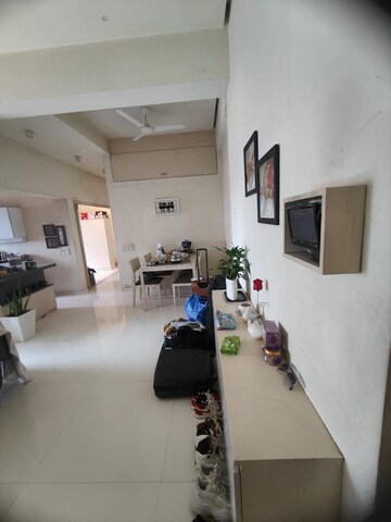 Master Bedroom in 3 BHK Apartment at DLH Square, Andheri West – for Sale