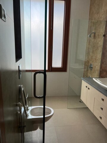 Kitchen in 4 BHK Apartment at Veera Safdarjung Enclave, Safdarjung Enclave – for Rent