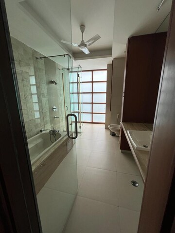 Building Lobby in 4 BHK Apartment at Veera Safdarjung Enclave, Safdarjung Enclave – for Rent
